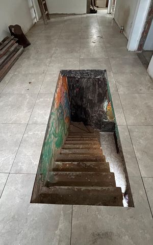 Casa à venda com 280m², 4 quartos e sem vagaSala casa 2