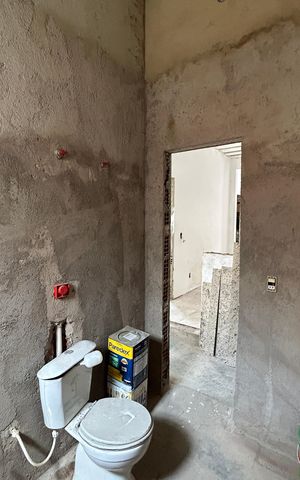 Casa à venda com 280m², 4 quartos e sem vagaBanheiro casa 2