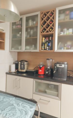 Casa de condomínio à venda com 200m², 4 quartos e 5 vagas