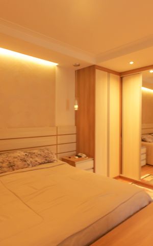 Casa de condomínio à venda com 200m², 4 quartos e 5 vagas