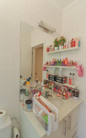 Casa de condomínio à venda com 200m², 4 quartos e 5 vagas