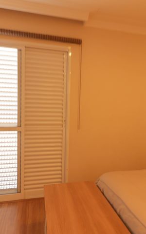 Casa de condomínio à venda com 200m², 4 quartos e 5 vagas