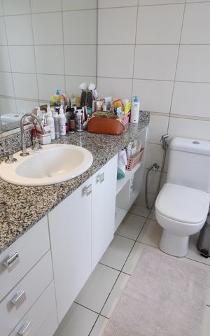 Casa de condomínio à venda com 166m², 4 quartos e 2 vagasQuarto 4 - Suíte