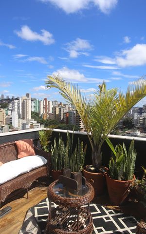 Apartamento à venda com 142m², 2 quartos e 3 vagasCobertura