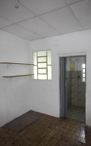 Casa para alugar com 300m², 4 quartos e 2 vagas Casa para alugar com 300m², 4 quartos e 2 vagasEdícula 2