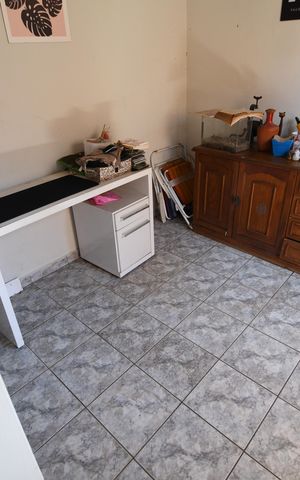 Casa à venda com 169m², 3 quartos e 3 vagasQuarto de Serviço