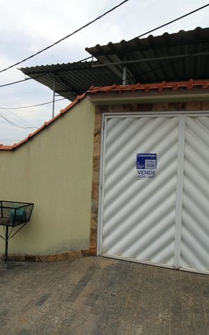 Casa à venda com 400m², 4 quartos e 1 vagafachada da casa