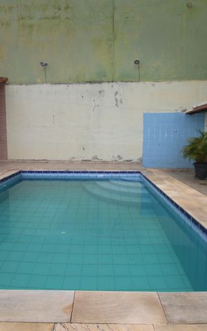 Casa à venda com 400m², 4 quartos e 1 vagaPiscina
