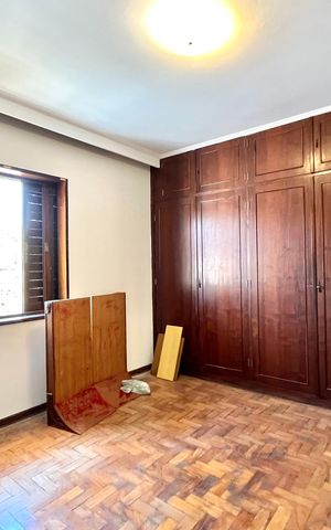 Casa à venda com 219m², 3 quartos e 2 vagas Casa à venda com 219m², 3 quartos e 2 vagasSuite