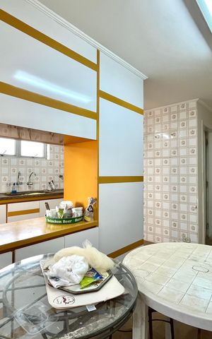 Casa à venda com 219m², 3 quartos e 2 vagas Casa à venda com 219m², 3 quartos e 2 vagasCozinha