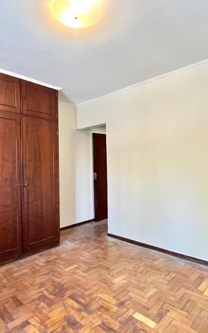 Casa à venda com 219m², 3 quartos e 2 vagas Casa à venda com 219m², 3 quartos e 2 vagasSuite