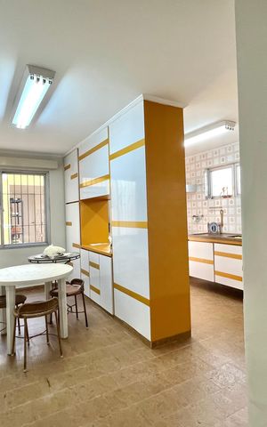 Casa à venda com 219m², 3 quartos e 2 vagas Casa à venda com 219m², 3 quartos e 2 vagasCozinha
