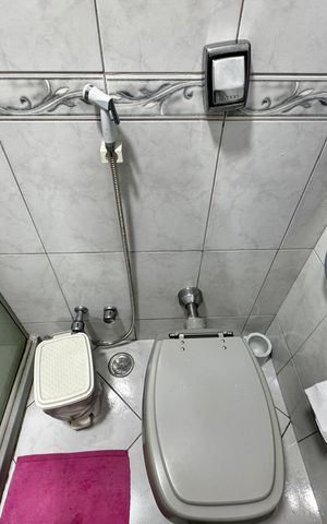 Apartamento à venda com 176m², 4 quartos e 3 vagas Apartamento à venda com 176m², 4 quartos e 3 vagasBanheiro Social