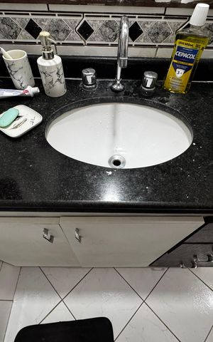 Apartamento à venda com 176m², 4 quartos e 3 vagas Apartamento à venda com 176m², 4 quartos e 3 vagasSuíte 2 - Banheiro