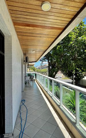 Apartamento à venda com 176m², 4 quartos e 3 vagas Apartamento à venda com 176m², 4 quartos e 3 vagasVaranda