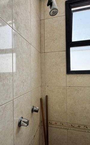 Apartamento à venda com 176m², 4 quartos e 3 vagas Apartamento à venda com 176m², 4 quartos e 3 vagasSuíte 1 - Banheiro