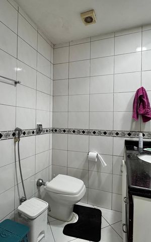 Apartamento à venda com 176m², 4 quartos e 3 vagas Apartamento à venda com 176m², 4 quartos e 3 vagasSuíte 2 - Banheiro