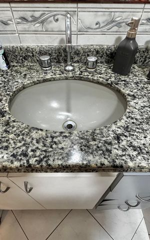 Apartamento à venda com 176m², 4 quartos e 3 vagas Apartamento à venda com 176m², 4 quartos e 3 vagasBanheiro Social