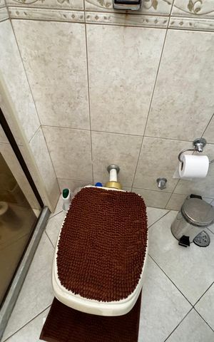 Apartamento à venda com 176m², 4 quartos e 3 vagas Apartamento à venda com 176m², 4 quartos e 3 vagasSuíte 1 - Banheiro