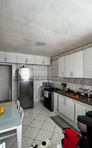 Apartamento à venda com 176m², 4 quartos e 3 vagas Apartamento à venda com 176m², 4 quartos e 3 vagasCozinha e Área de Serviço