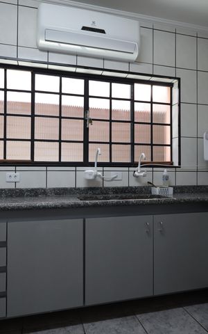 Casa à venda com 134m², 3 quartos e 2 vagasCozinha