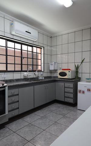 Casa à venda com 134m², 3 quartos e 2 vagasCozinha