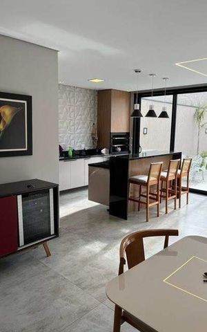 Casa à venda com 290m², 3 quartos e sem vaga