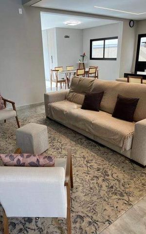 Casa à venda com 290m², 3 quartos e sem vaga