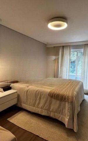 Casa à venda com 298m², 4 quartos e 4 vagas
