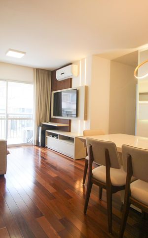 Apartamento à venda com 83m², 2 quartos e 2 vagasSala 