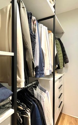 Apartamento à venda com 65m², 1 quarto e 1 vaga Apartamento à venda com 65m², 1 quarto e 1 vagaCloset da suíte
