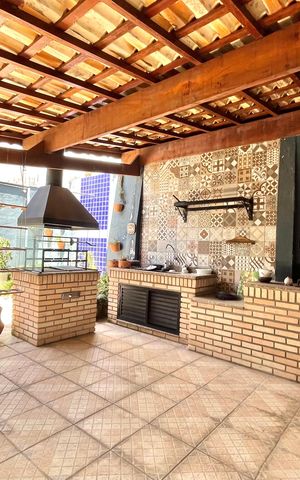 Casa à venda com 300m², 5 quartos e 3 vagas Casa à venda com 300m², 5 quartos e 3 vagasChurrasqueira