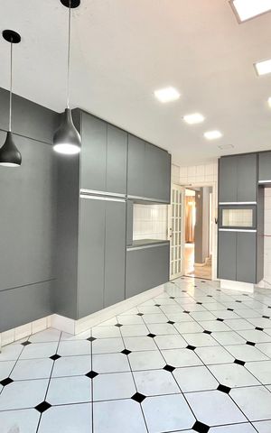 Casa à venda com 300m², 5 quartos e 3 vagas Casa à venda com 300m², 5 quartos e 3 vagasCozinha