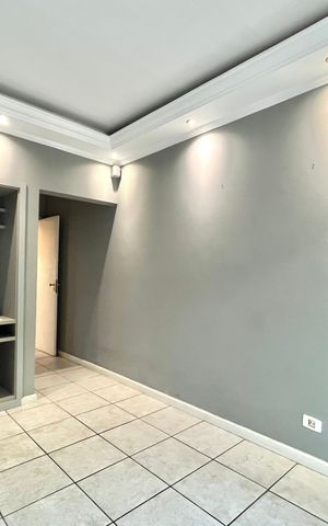 Casa à venda com 300m², 5 quartos e 3 vagas Casa à venda com 300m², 5 quartos e 3 vagasSuite 4