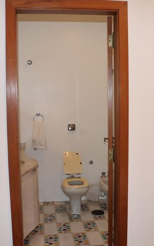 Casa de condomínio para alugar com 750m², 5 quartos e 6 vagasCorredor
