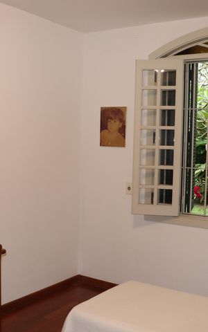 Casa de condomínio para alugar com 750m², 5 quartos e 6 vagasQuarto 