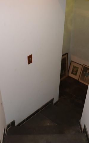 Casa de condomínio para alugar com 750m², 5 quartos e 6 vagasCorredor