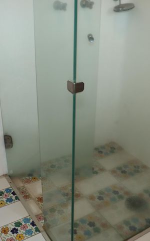 Casa de condomínio para alugar com 750m², 5 quartos e 6 vagasBanheiro da Suíte 2