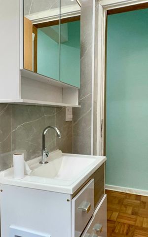 Apartamento para alugar com 75m², 2 quartos e sem vaga Apartamento para alugar com 75m², 2 quartos e sem vagaBanheiro
