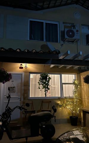 Casa de condomínio à venda com 72m², 3 quartos e 2 vagas