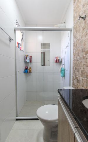 Casa de condomínio para alugar com 55m², 2 quartos e 2 vagas Casa de condomínio para alugar com 55m², 2 quartos e 2 vagasBanheiro