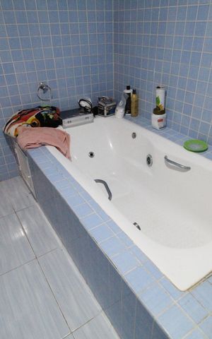 Casa de condomínio à venda com 260m², 3 quartos e 2 vagasBanheiro da suíte 1