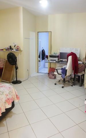 Casa de condomínio para alugar com 260m², 3 quartos e 2 vagasSuíte 1