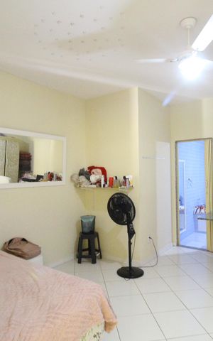 Casa de condomínio à venda com 260m², 3 quartos e 2 vagasSuíte 1
