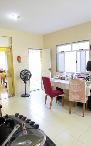 Casa de condomínio para alugar com 260m², 3 quartos e 2 vagasCozinha