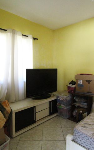 Casa de condomínio à venda com 260m², 3 quartos e 2 vagasSuíte 2