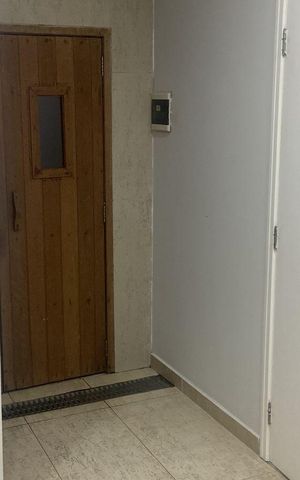 Casa de condomínio à venda com 170m², 3 quartos e 2 vagas Casa de condomínio à venda com 170m², 3 quartos e 2 vagasSauna