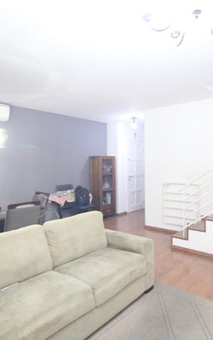 Casa de condomínio à venda com 170m², 3 quartos e 2 vagasSala