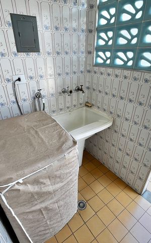 Casa à venda com 225m², 3 quartos e 5 vagas Casa à venda com 225m², 3 quartos e 5 vagasÁrea de Serviço