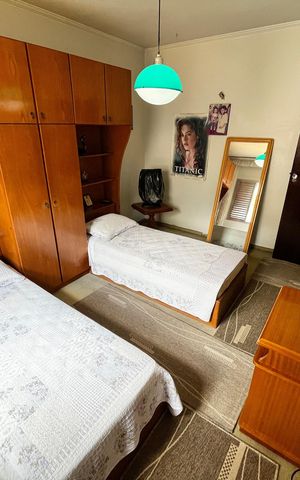 Casa à venda com 225m², 3 quartos e 5 vagas Casa à venda com 225m², 3 quartos e 5 vagasQuarto 2